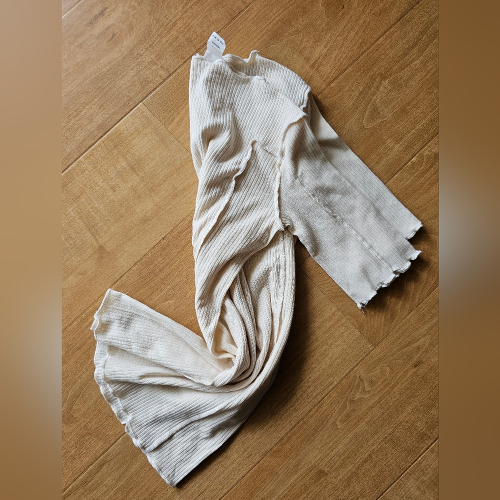 Ribbed Short Sleeve Women's Tee in Cream